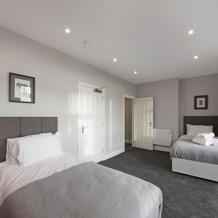 K Suites - Waveney Chambers 1 Old โลเวสทอฟต์ ภายนอก รูปภาพ