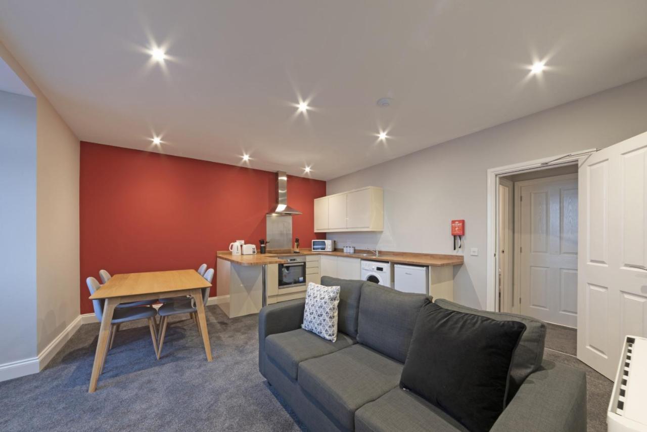 K Suites - Waveney Chambers 1 Old โลเวสทอฟต์ ภายนอก รูปภาพ