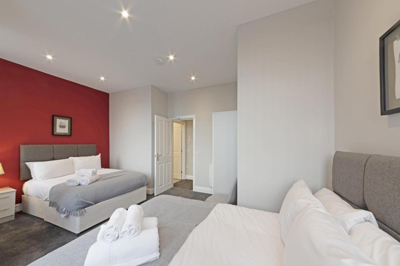 K Suites - Waveney Chambers 1 Old โลเวสทอฟต์ ภายนอก รูปภาพ