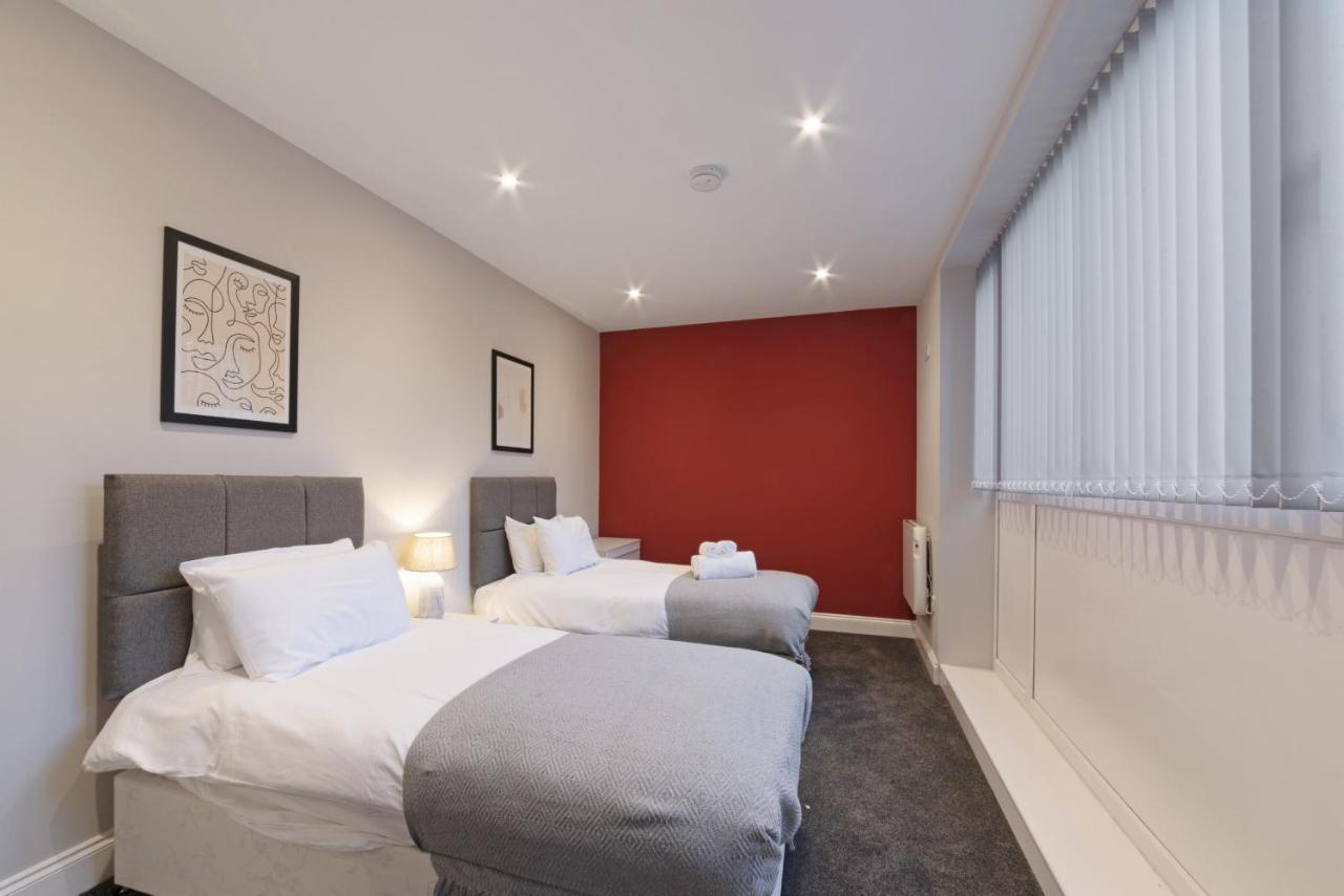 K Suites - Waveney Chambers 1 Old โลเวสทอฟต์ ภายนอก รูปภาพ