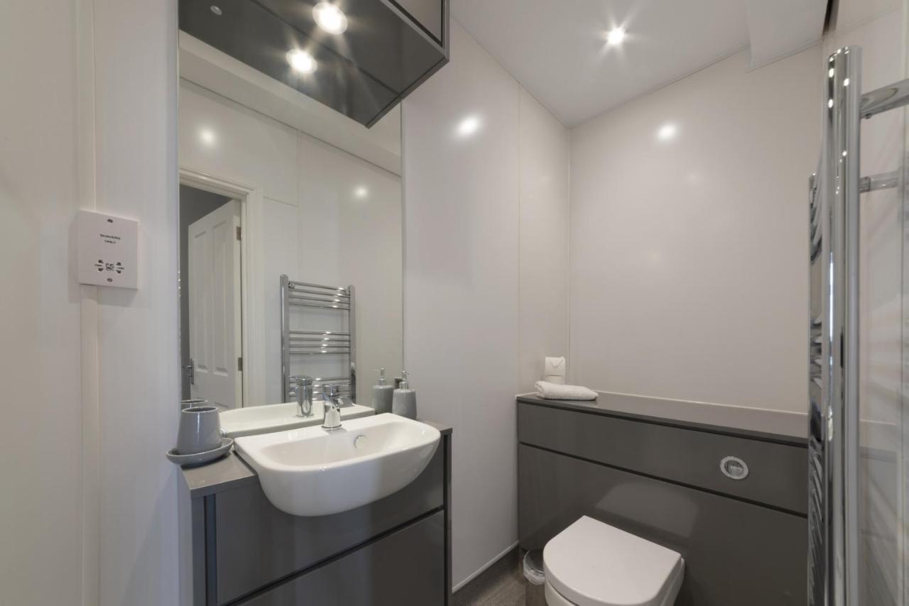 K Suites - Waveney Chambers 1 Old โลเวสทอฟต์ ภายนอก รูปภาพ