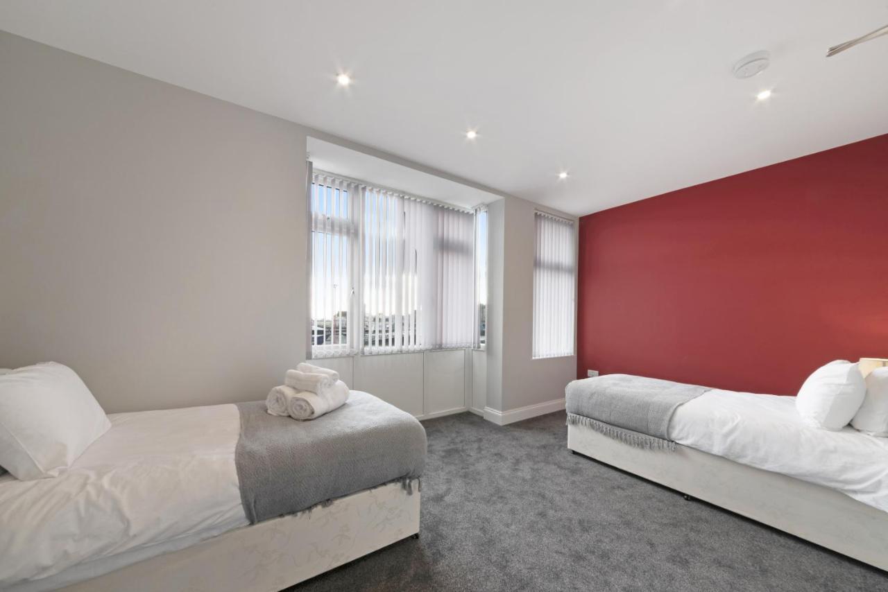 K Suites - Waveney Chambers 1 Old โลเวสทอฟต์ ภายนอก รูปภาพ
