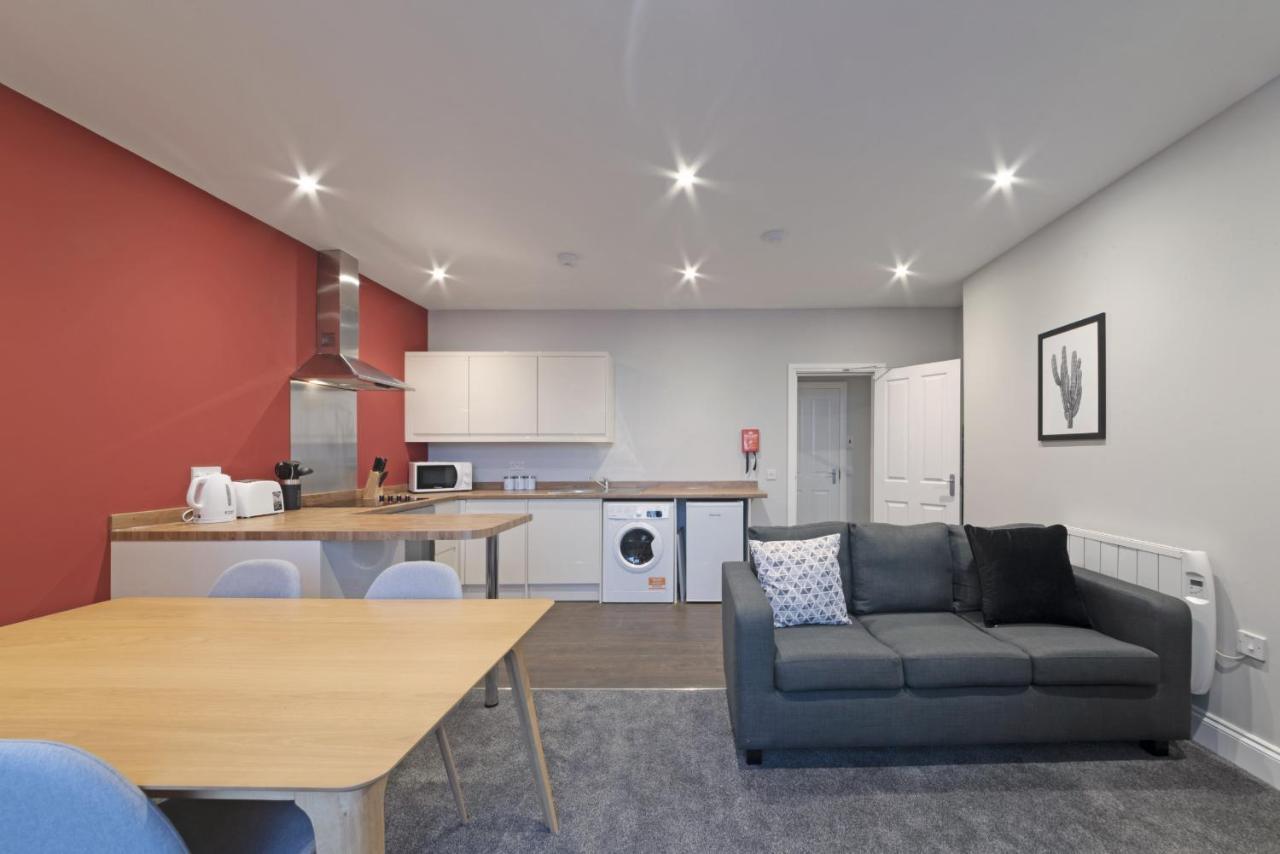 K Suites - Waveney Chambers 1 Old โลเวสทอฟต์ ภายนอก รูปภาพ