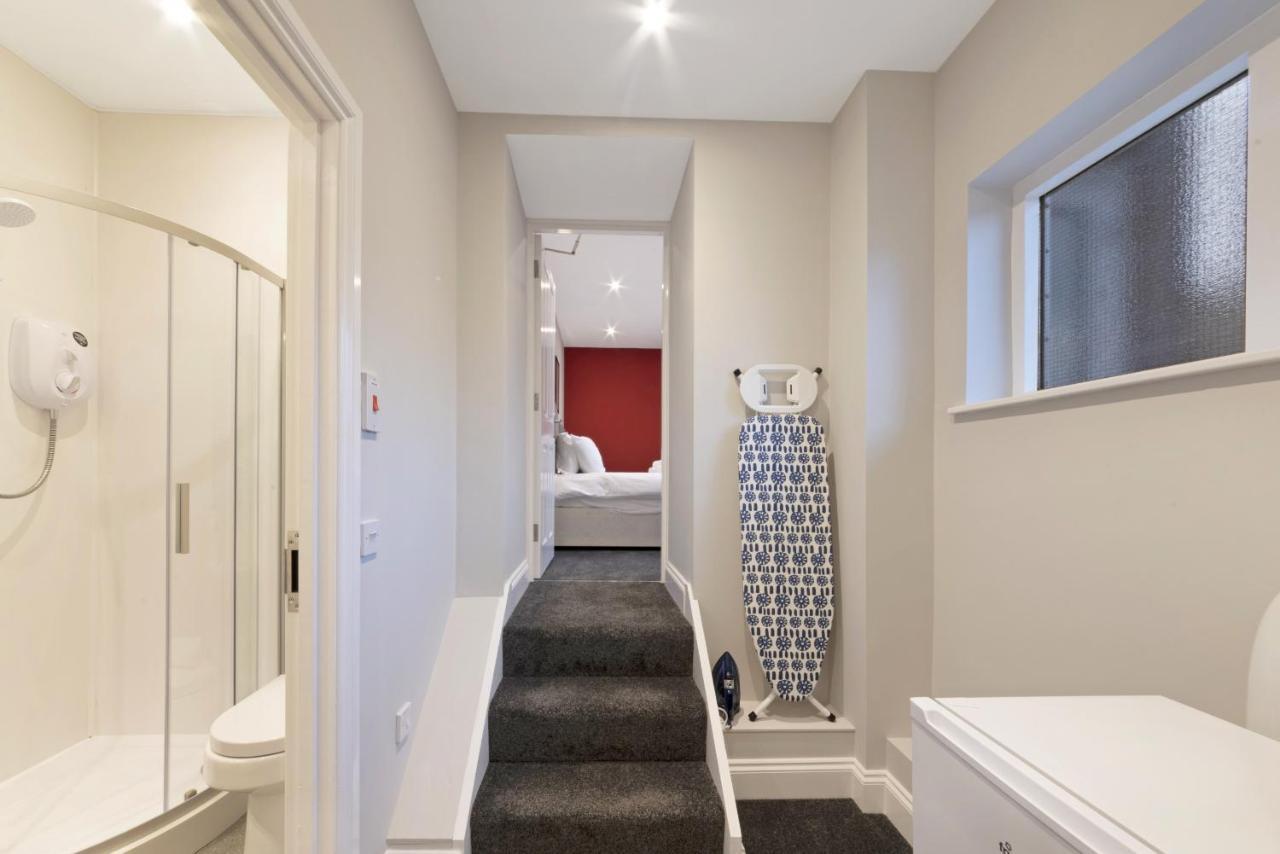 K Suites - Waveney Chambers 1 Old โลเวสทอฟต์ ภายนอก รูปภาพ