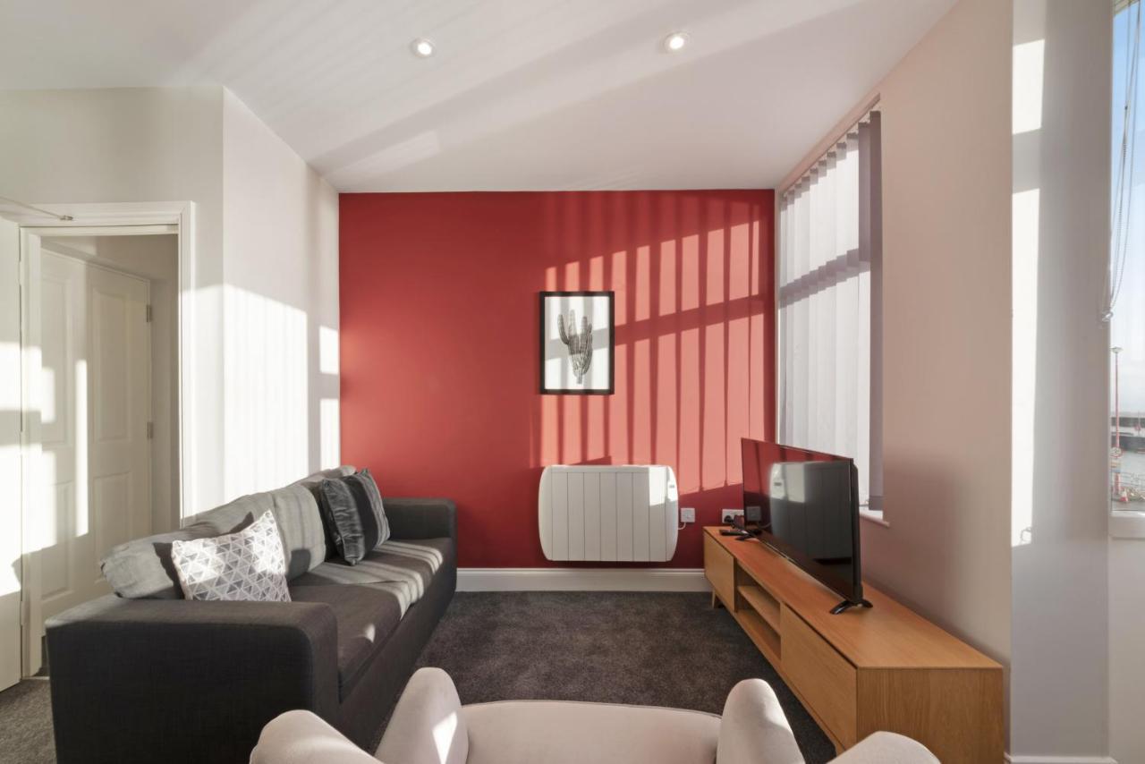 K Suites - Waveney Chambers 1 Old โลเวสทอฟต์ ภายนอก รูปภาพ