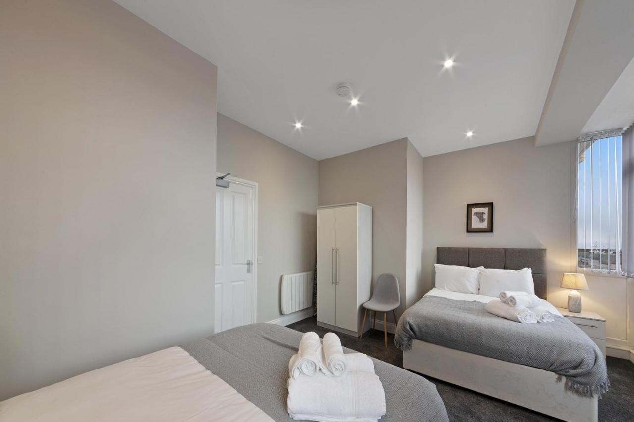 K Suites - Waveney Chambers 1 Old โลเวสทอฟต์ ภายนอก รูปภาพ