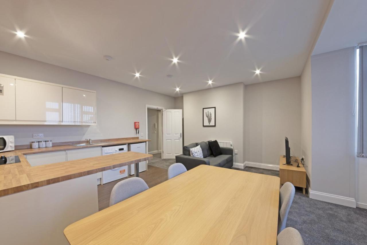 K Suites - Waveney Chambers 1 Old โลเวสทอฟต์ ภายนอก รูปภาพ