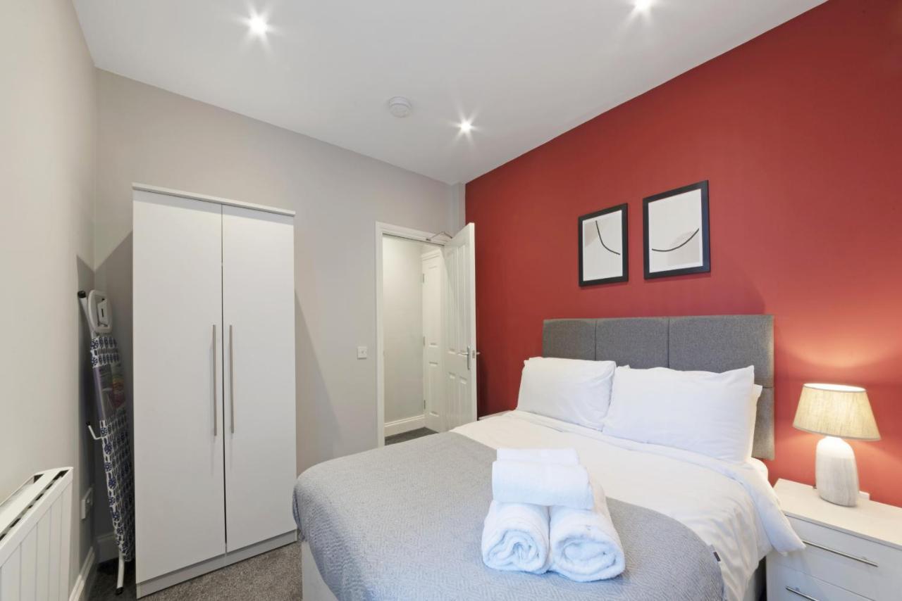 K Suites - Waveney Chambers 1 Old โลเวสทอฟต์ ภายนอก รูปภาพ