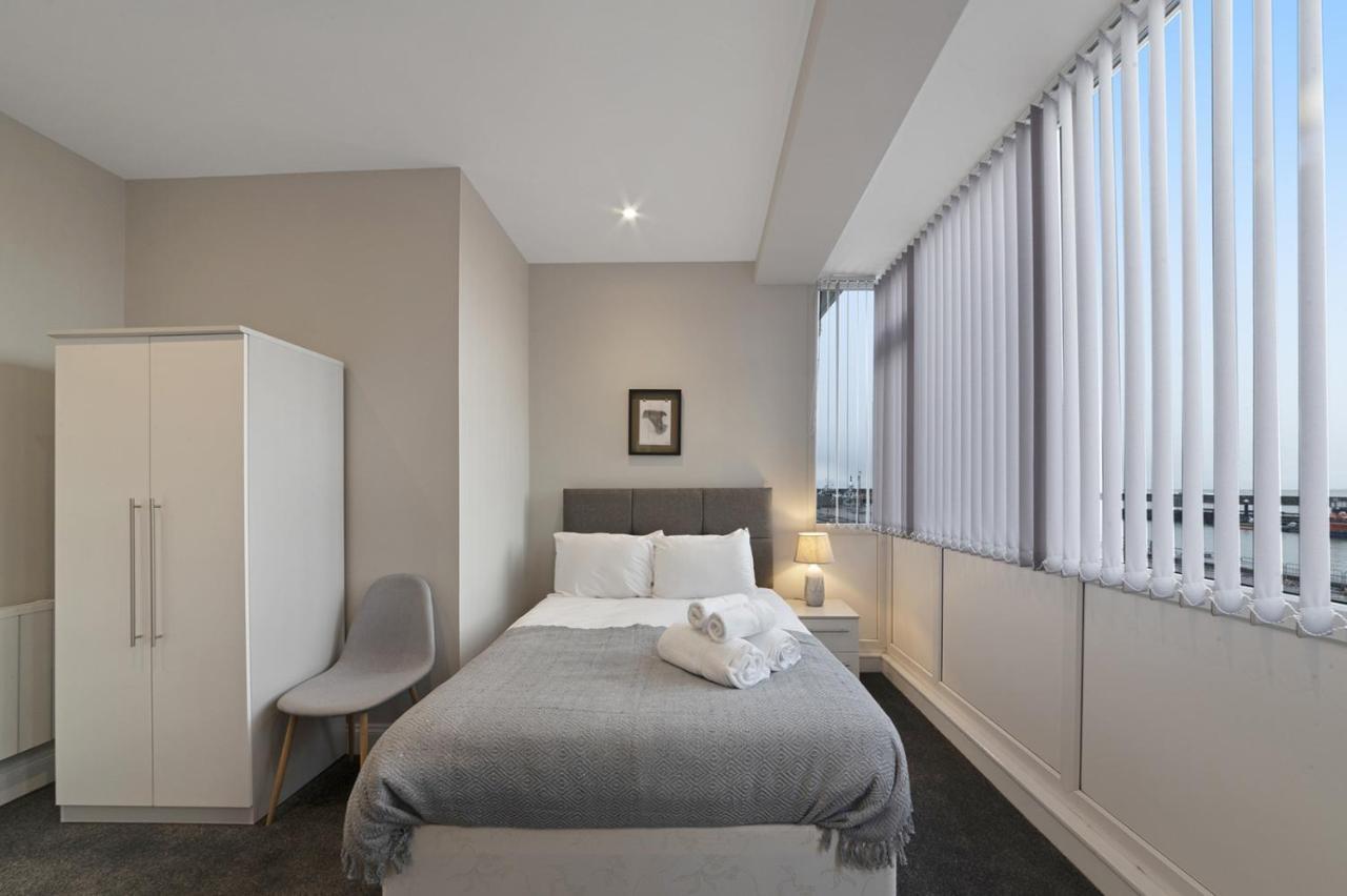 K Suites - Waveney Chambers 1 Old โลเวสทอฟต์ ภายนอก รูปภาพ