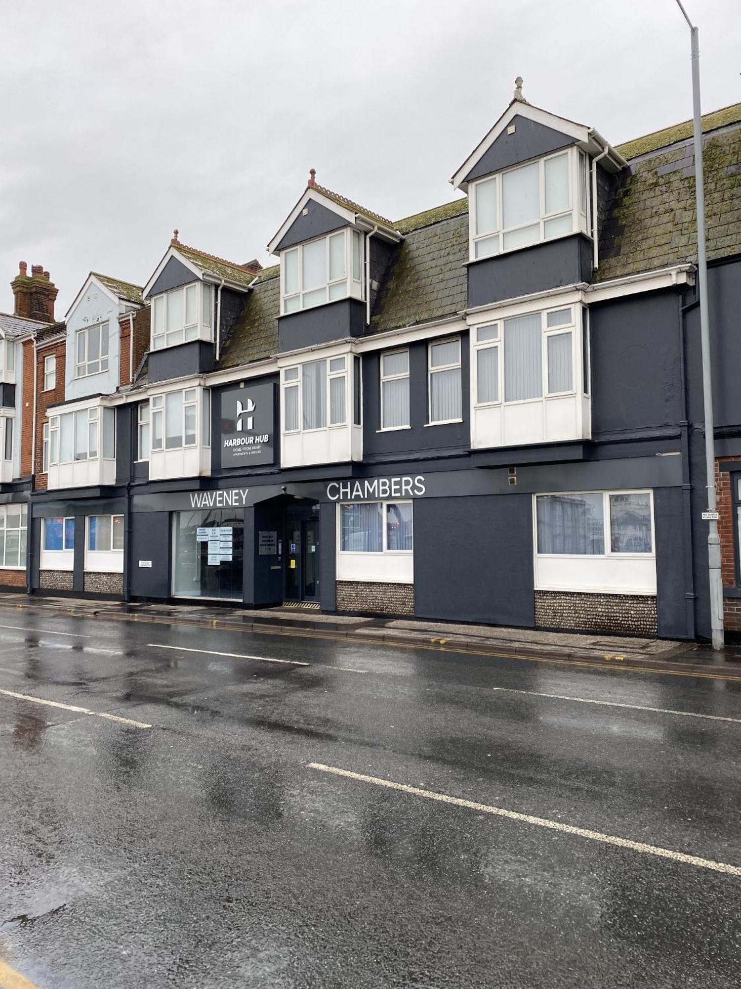 K Suites - Waveney Chambers 1 Old โลเวสทอฟต์ ภายนอก รูปภาพ